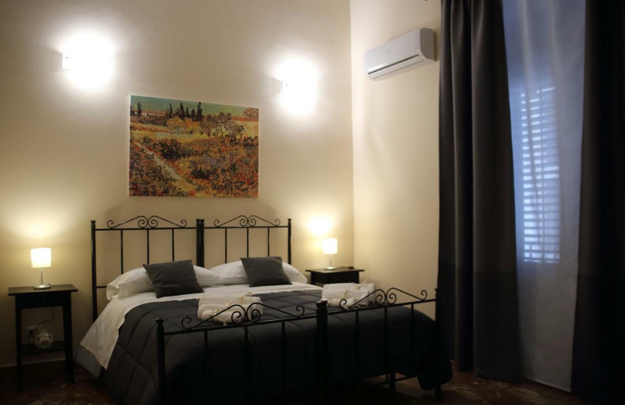 Mantegna Rooms Palermo Bagian luar foto